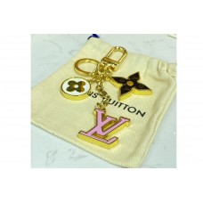 Ciondolo borsa e portachiavi Louis Vuitton M69008 LV Spring Street  imitazioni borse perfette ,Replica, falso